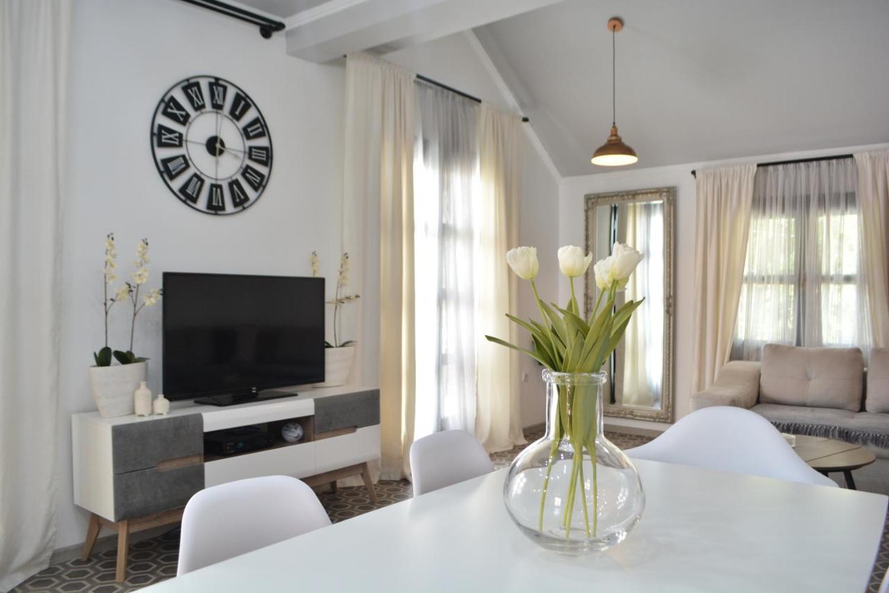 Apartman L&M Cetinje Luaran gambar