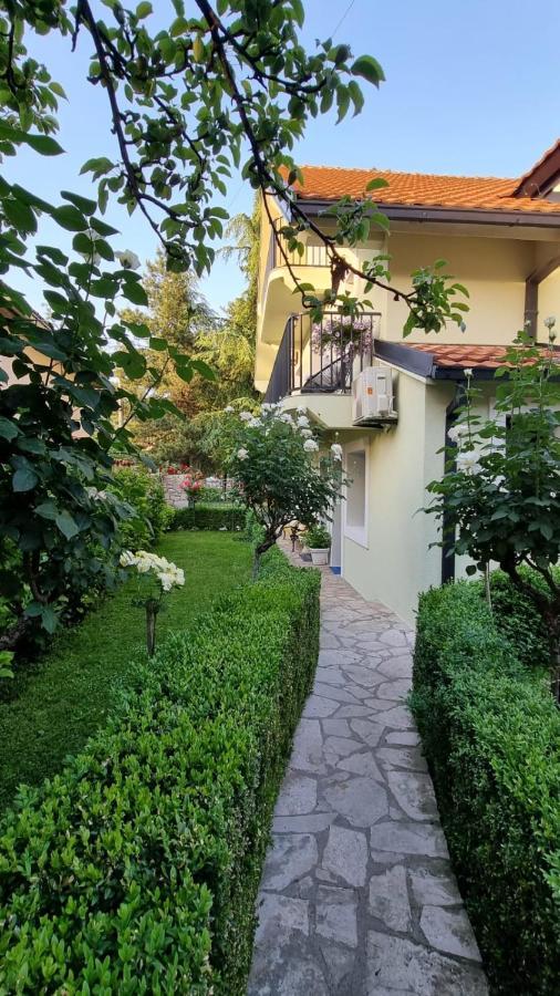 Apartman L&M Cetinje Luaran gambar