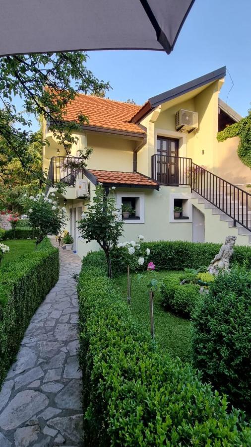 Apartman L&M Cetinje Luaran gambar